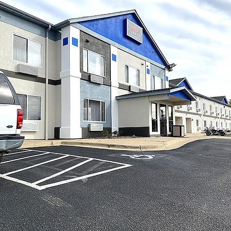 Coratel Inn & Suites By Jasper Northfield Exterior photo